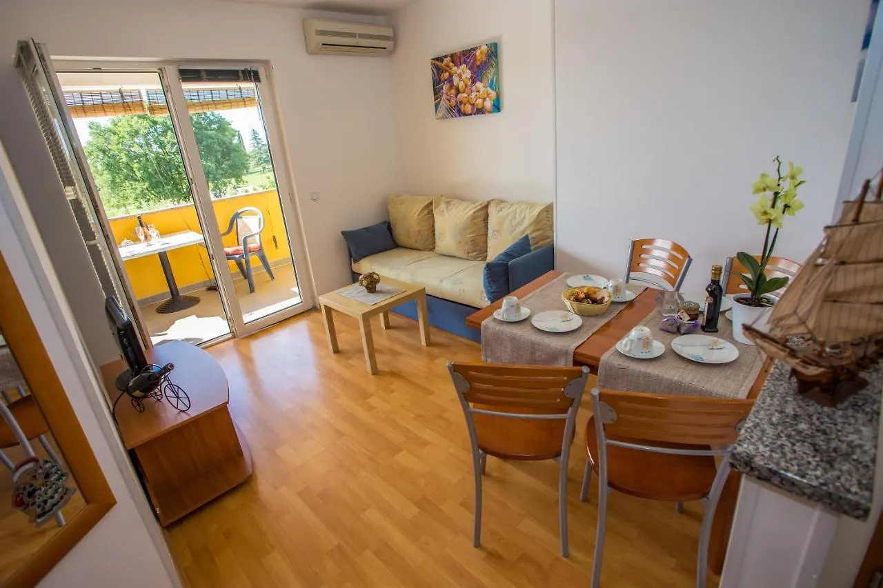 Apartman Vlado Apartment Vrsar