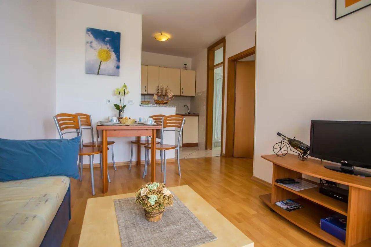 شقة Apartman Vlado فيرسار